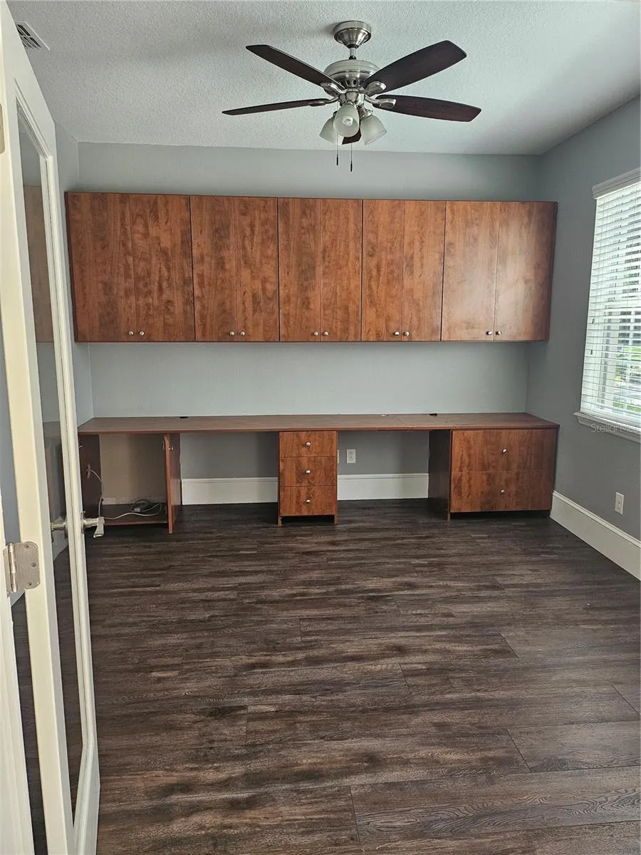 15718 STARLING DALE LANE Lithia, FL 33547