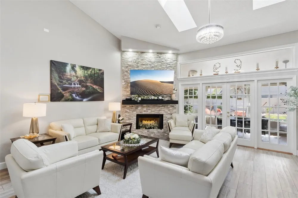 813 SILVERWOOD DRIVE Lake Mary, FL 32746