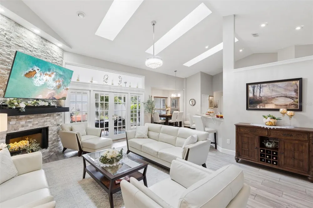 813 SILVERWOOD DRIVE Lake Mary, FL 32746