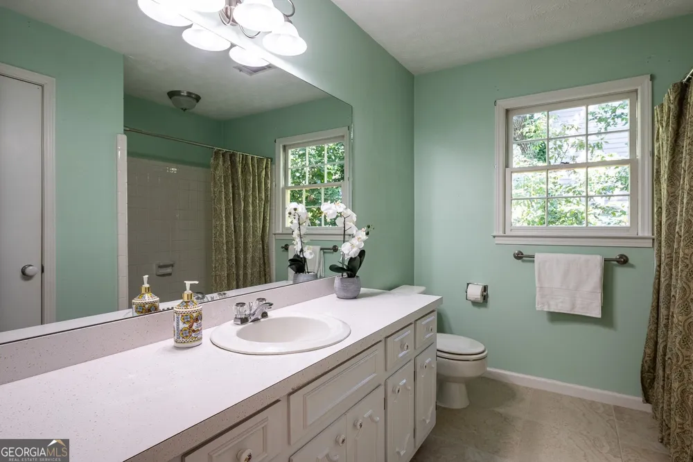 1126 Timothy TER Tucker, GA 30084