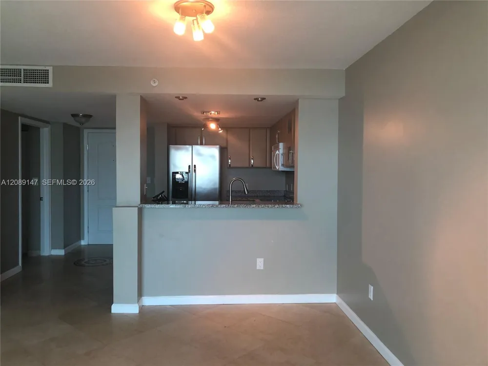 2101 Brickell Ave #2703 Miami, FL 33129