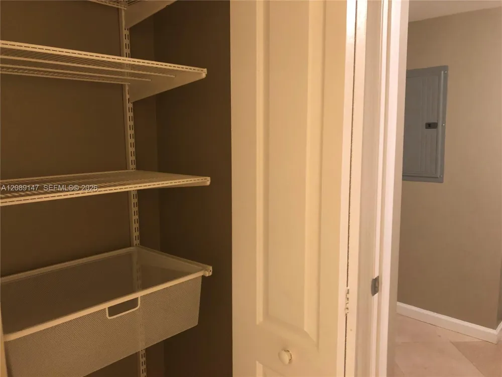 2101 Brickell Ave #2703 Miami, FL 33129