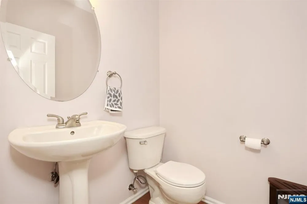 70 Shore Drive 22 South Amboy, NJ 08879