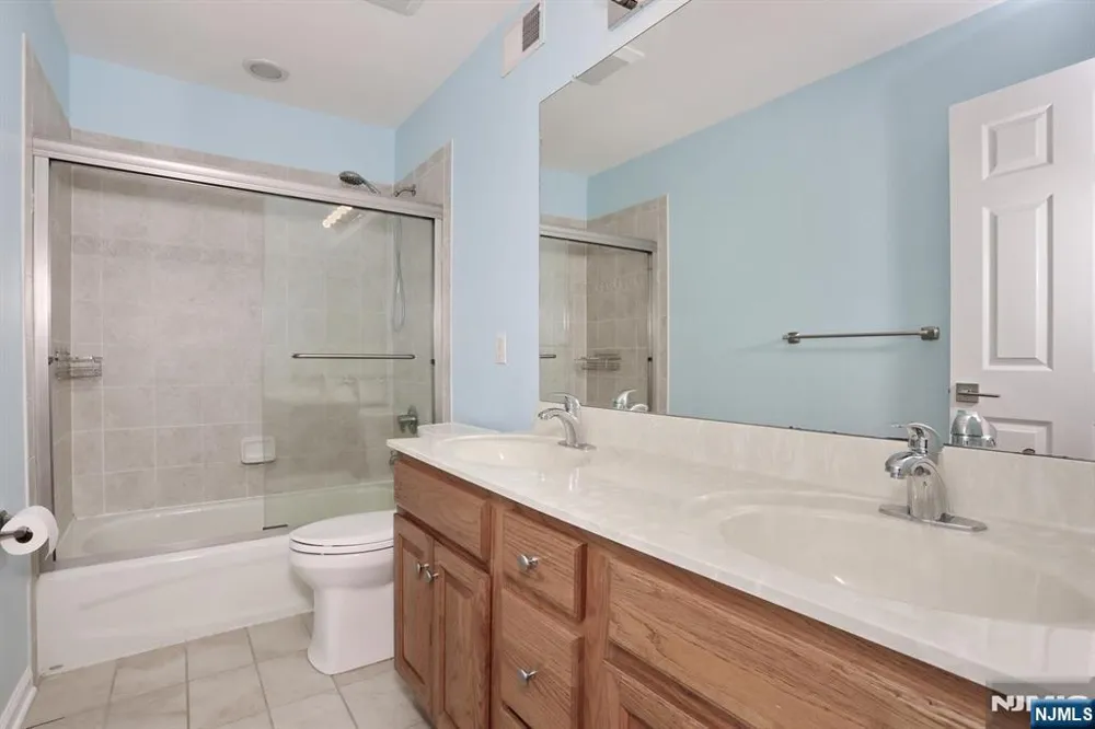 70 Shore Drive 22 South Amboy, NJ 08879