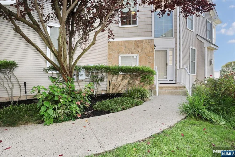 70 Shore Drive 22 South Amboy, NJ 08879
