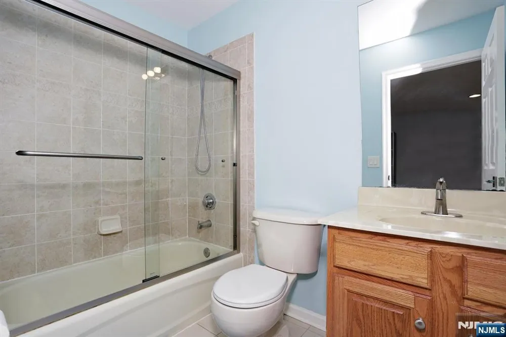 70 Shore Drive 22 South Amboy, NJ 08879