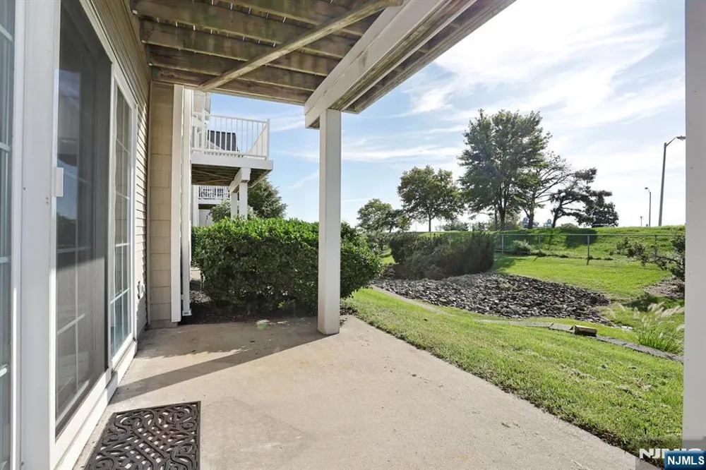 70 Shore Drive 22 South Amboy, NJ 08879