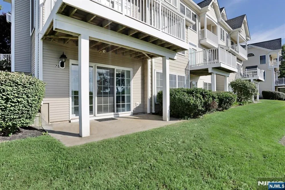 70 Shore Drive 22 South Amboy, NJ 08879
