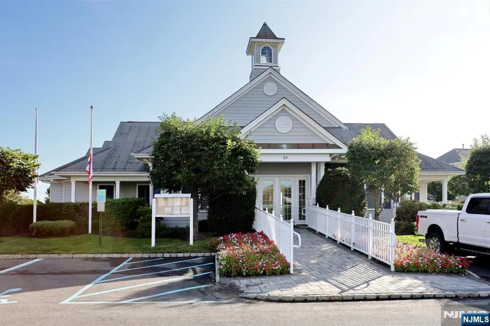 70 Shore Drive 22 South Amboy, NJ 08879