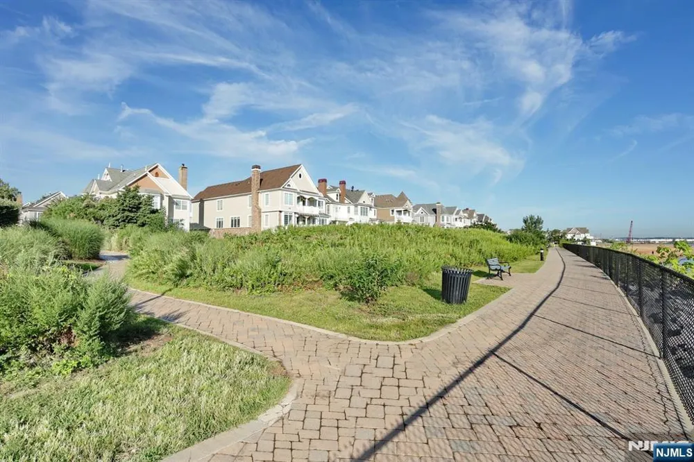 70 Shore Drive 22 South Amboy, NJ 08879