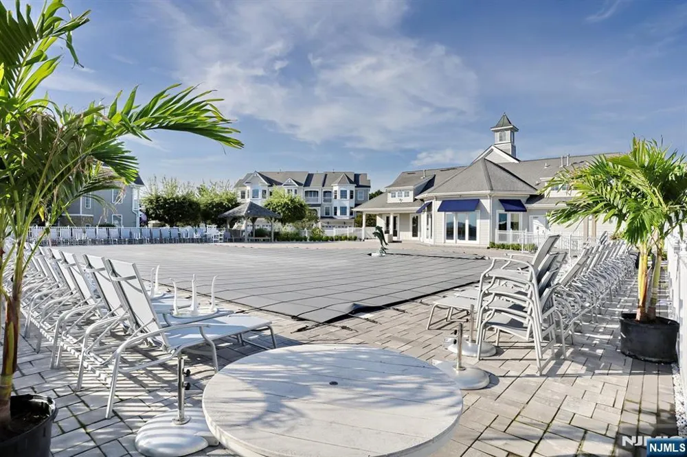 70 Shore Drive 22 South Amboy, NJ 08879