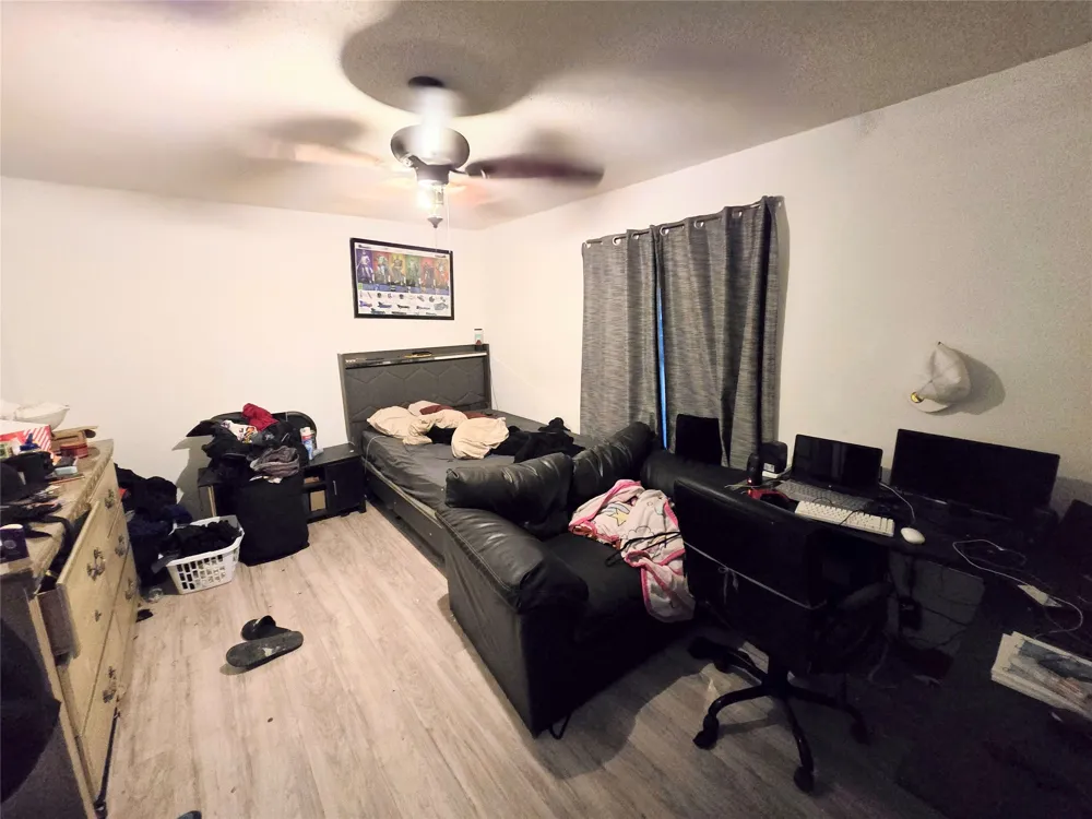113 S Valley Street Red Oak, TX 75154