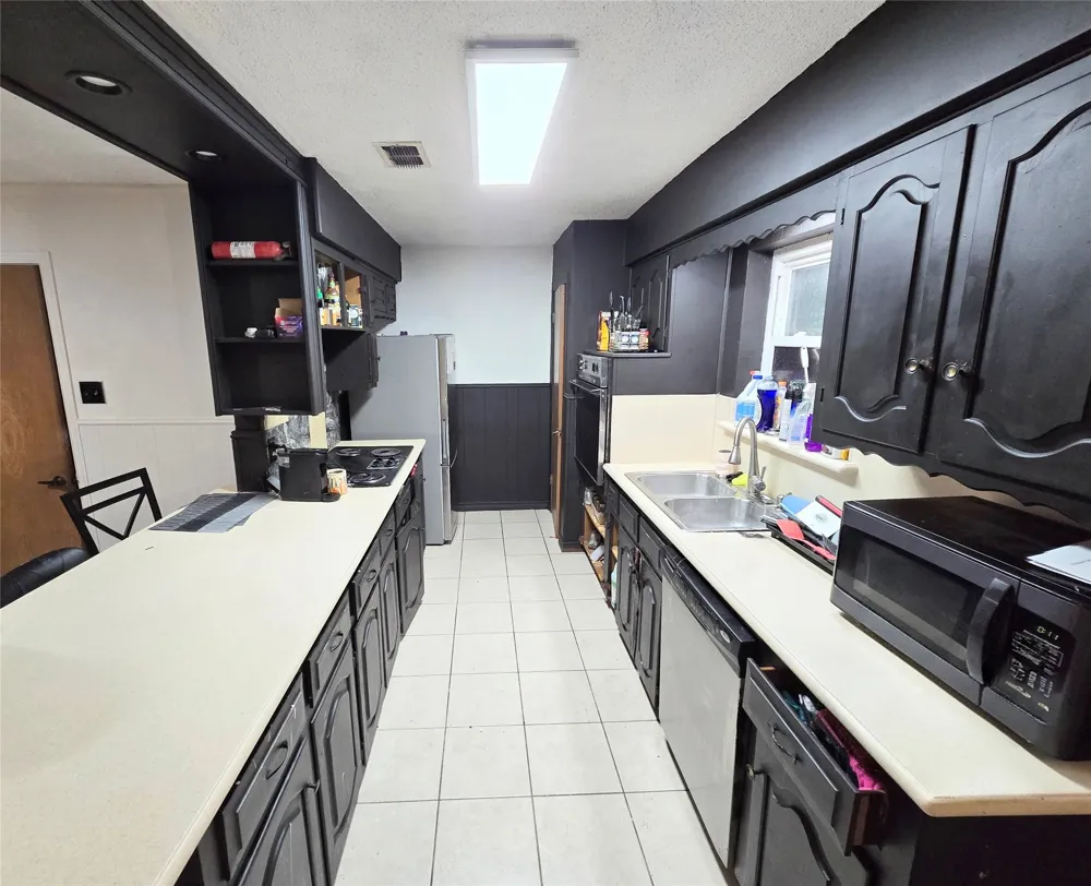 113 S Valley Street Red Oak, TX 75154