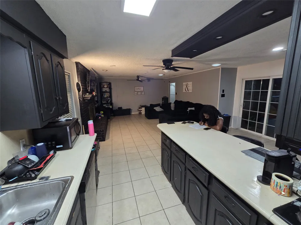 113 S Valley Street Red Oak, TX 75154