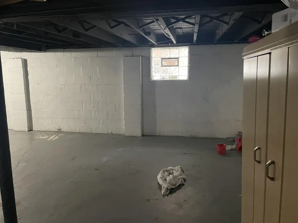 14815 Stansbury Avenue Detroit, MI 48227