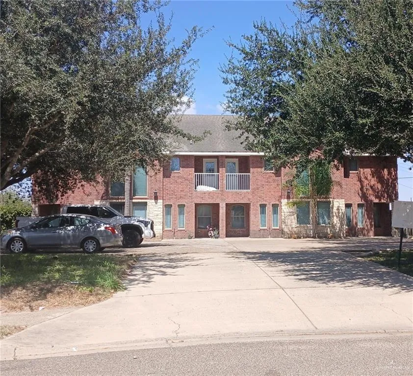 103 S 48th Lane McAllen, TX 78501