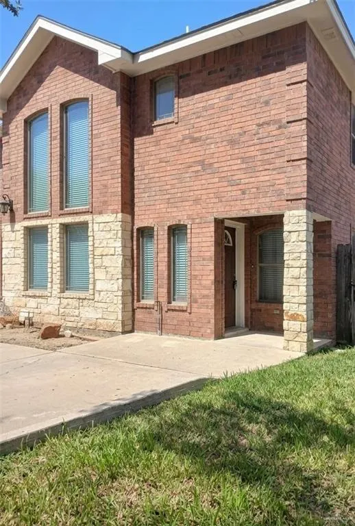 103 S 48th Lane McAllen, TX 78501