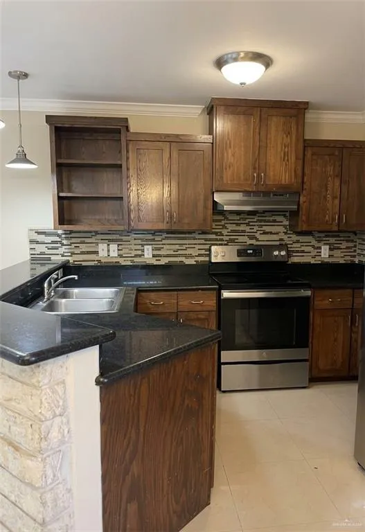 103 S 48th Lane McAllen, TX 78501