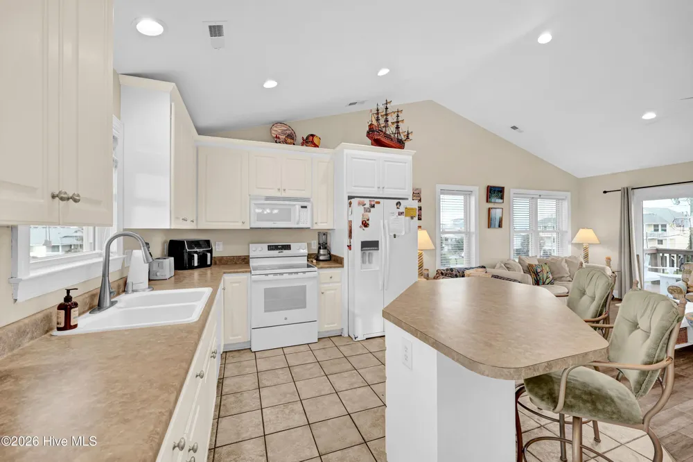 1103 New River Drive Surf City, NC 28445