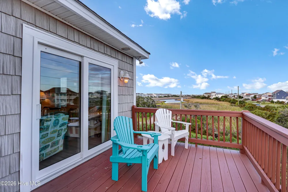 1103 New River Drive Surf City, NC 28445