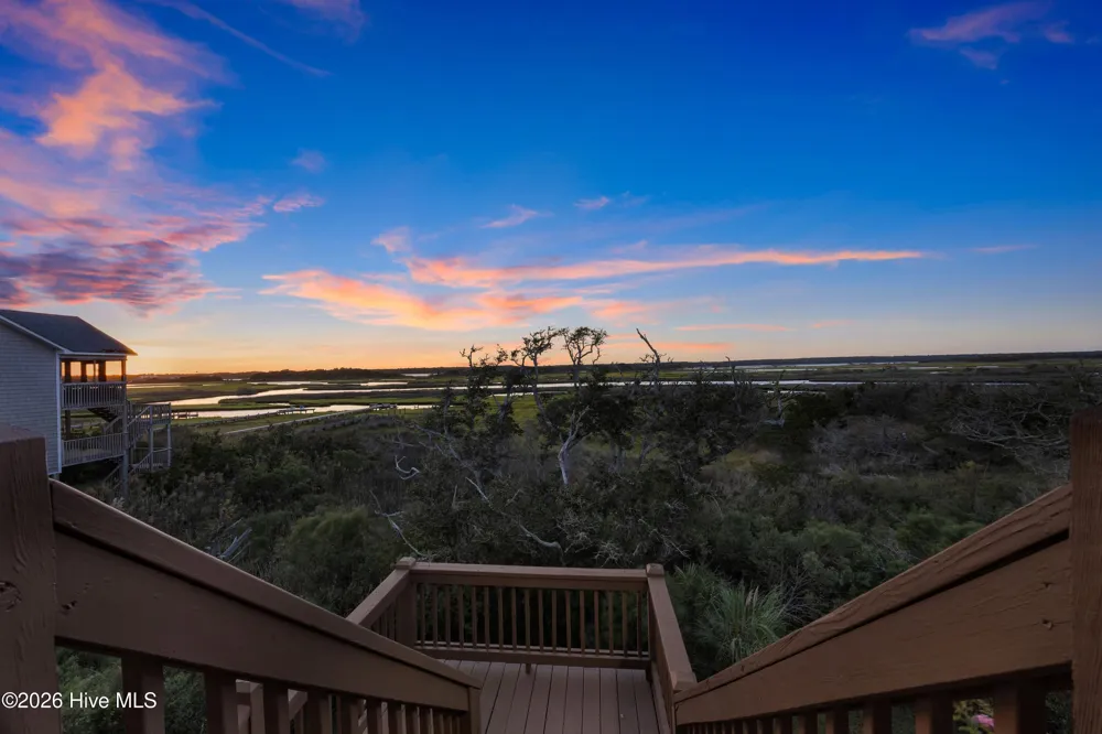 1103 New River Drive Surf City, NC 28445