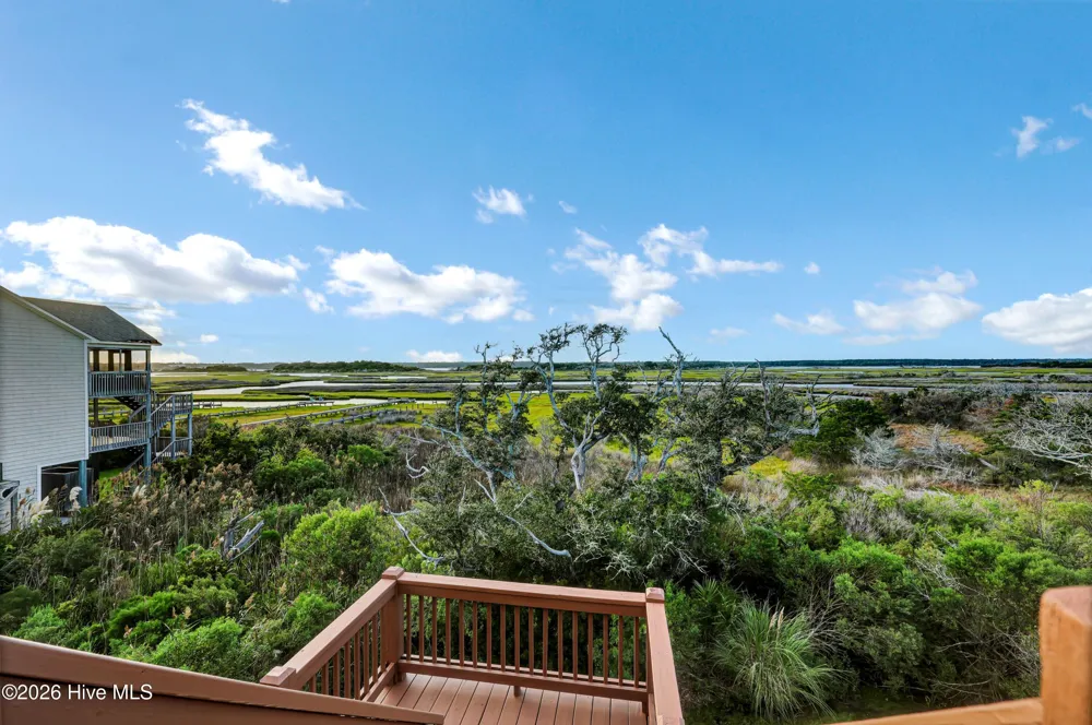 1103 New River Drive Surf City, NC 28445
