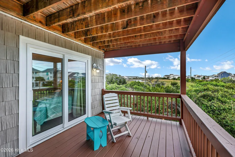 1103 New River Drive Surf City, NC 28445