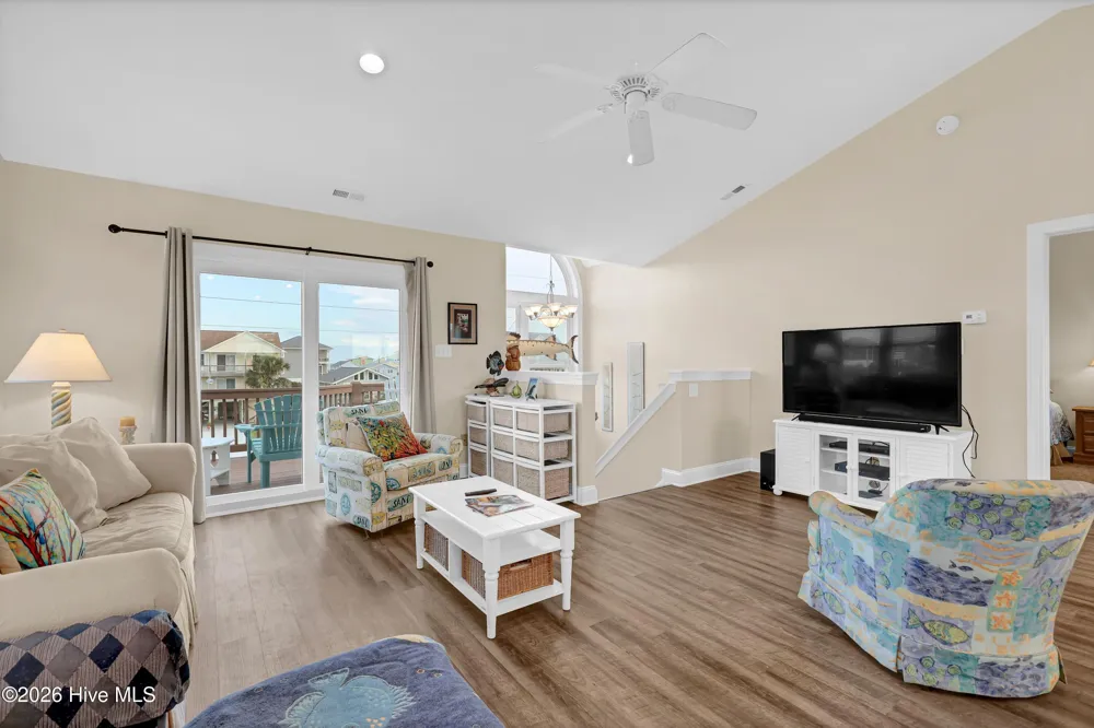 1103 New River Drive Surf City, NC 28445