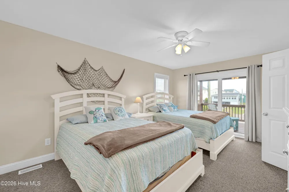 1103 New River Drive Surf City, NC 28445
