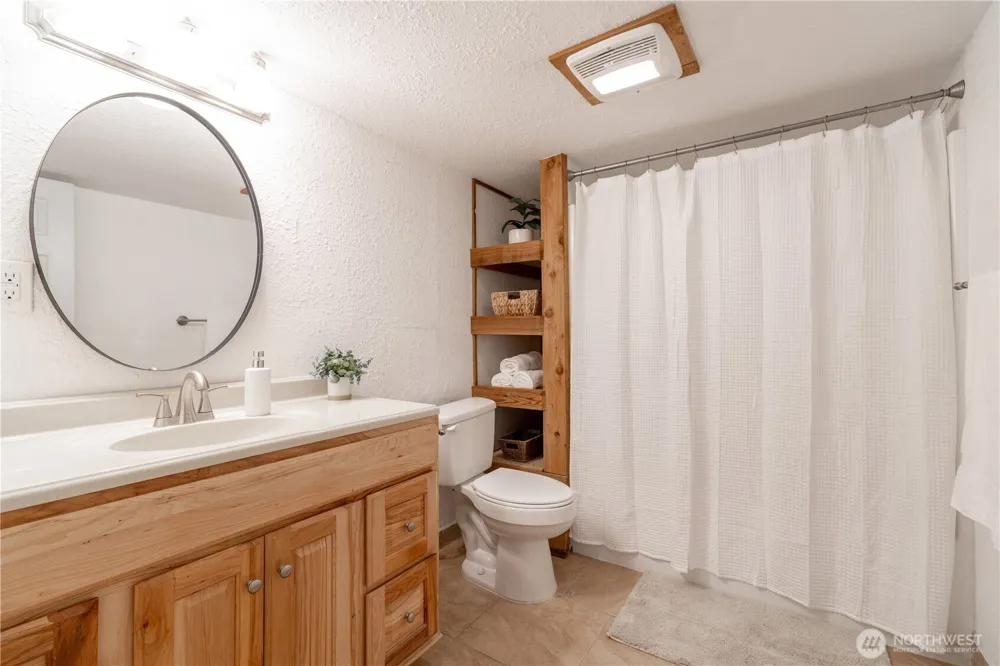 617 W H STREET Shelton, WA 98584