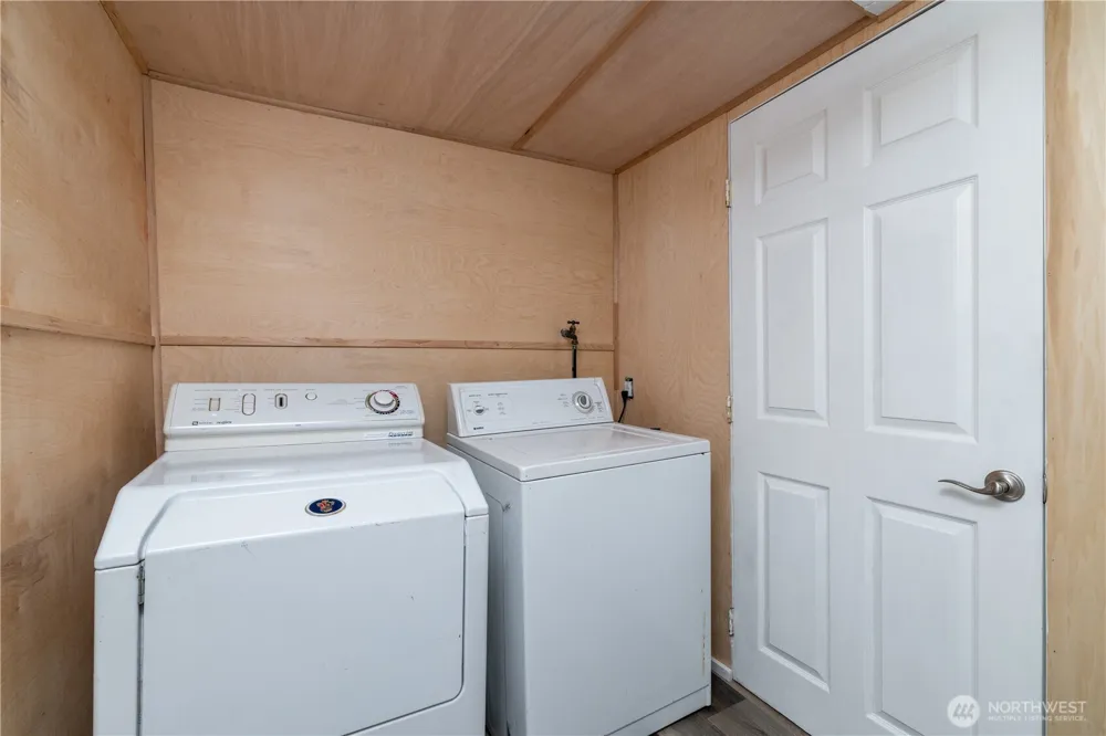 617 W H STREET Shelton, WA 98584