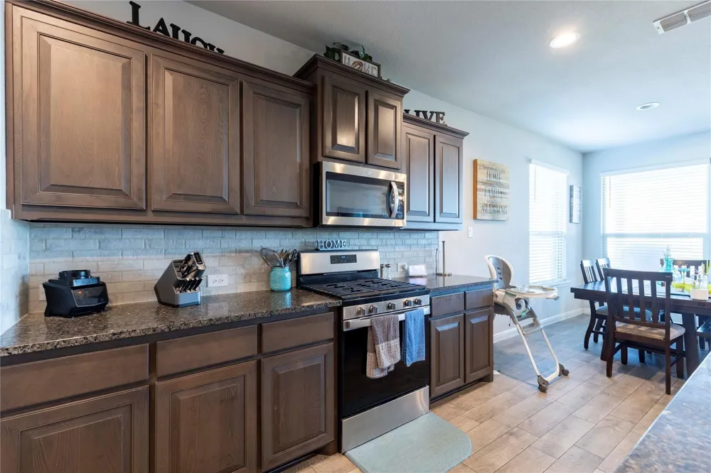 1500 Livermore Lane Cleburne, TX 76033