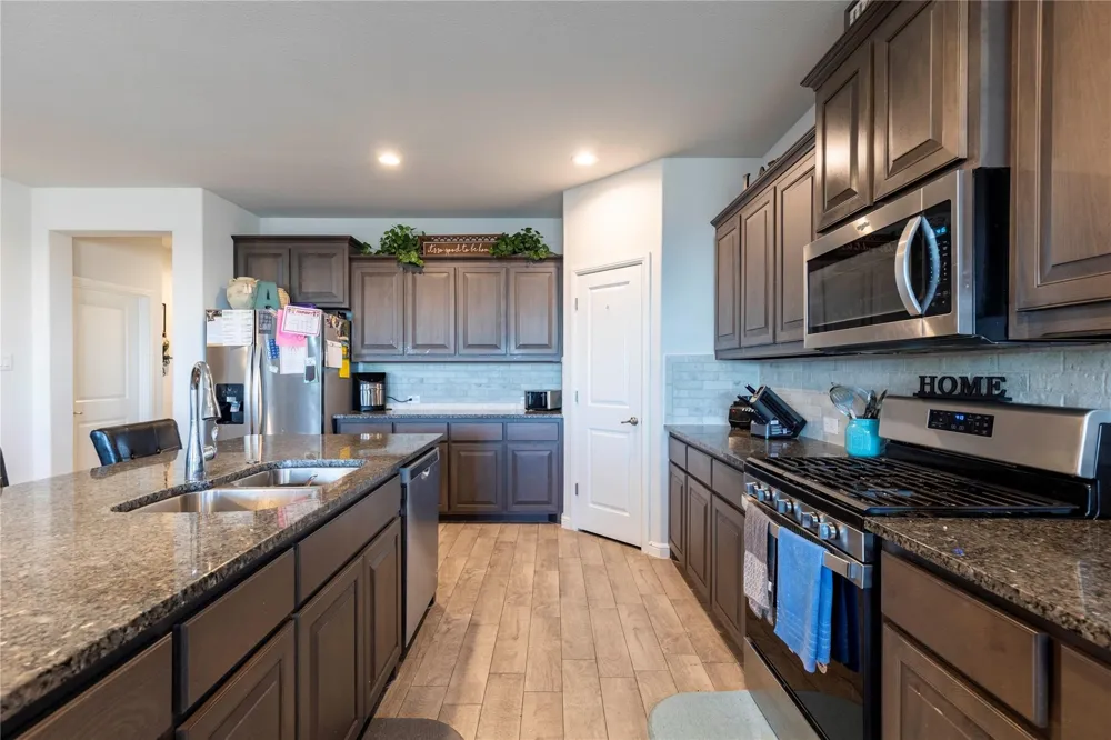 1500 Livermore Lane Cleburne, TX 76033