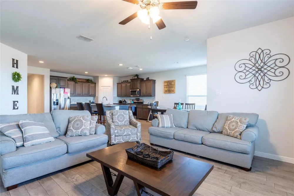1500 Livermore Lane Cleburne, TX 76033