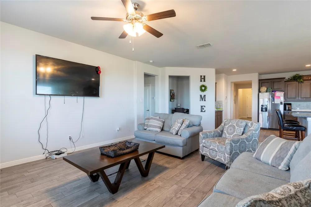1500 Livermore Lane Cleburne, TX 76033
