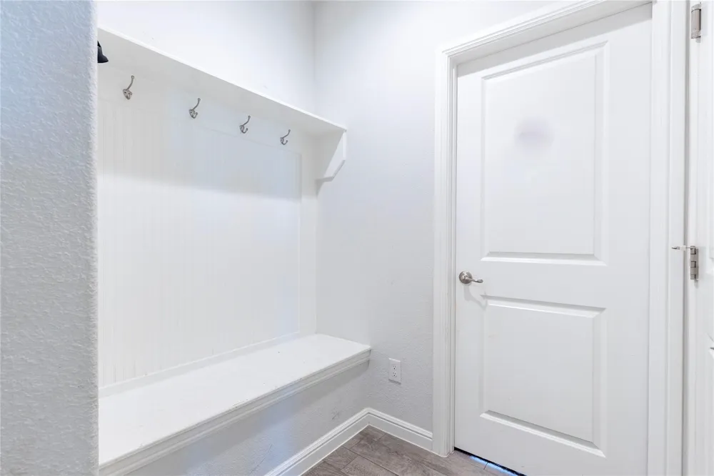 1500 Livermore Lane Cleburne, TX 76033