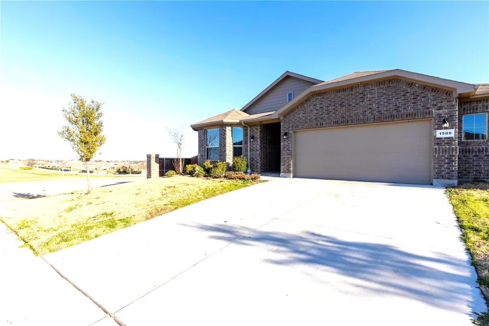 1500 Livermore Lane Cleburne, TX 76033