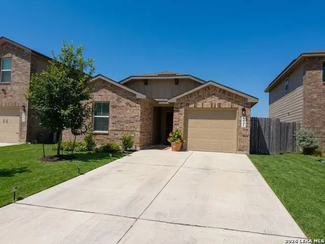 6631 Whisper Pond San Antonio, TX 78252