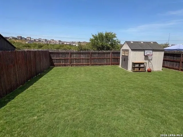 6631 Whisper Pond San Antonio, TX 78252