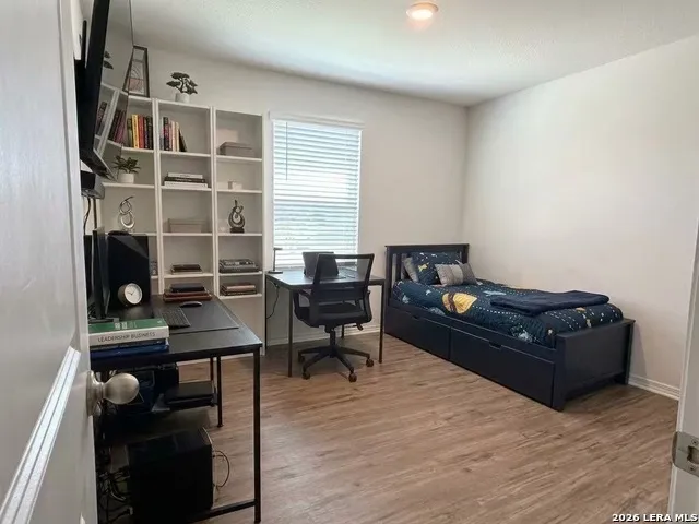 6631 Whisper Pond San Antonio, TX 78252