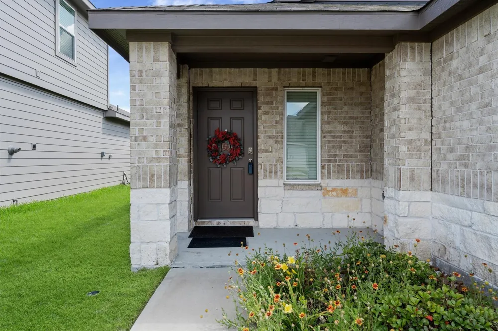 1907 Sable Hollow Drive Houston, TX 77067