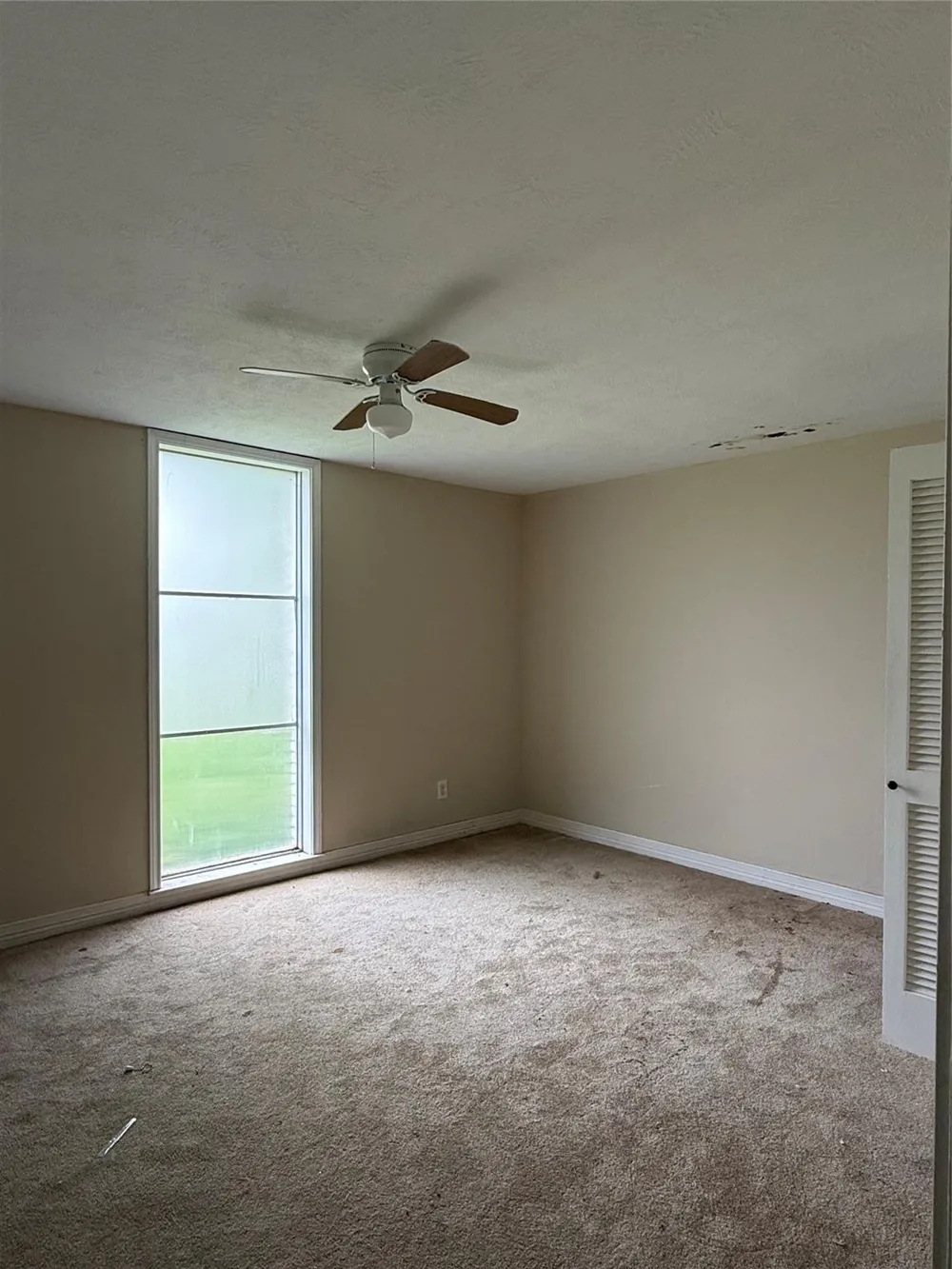 627 Baywood Street La Porte, TX 77571