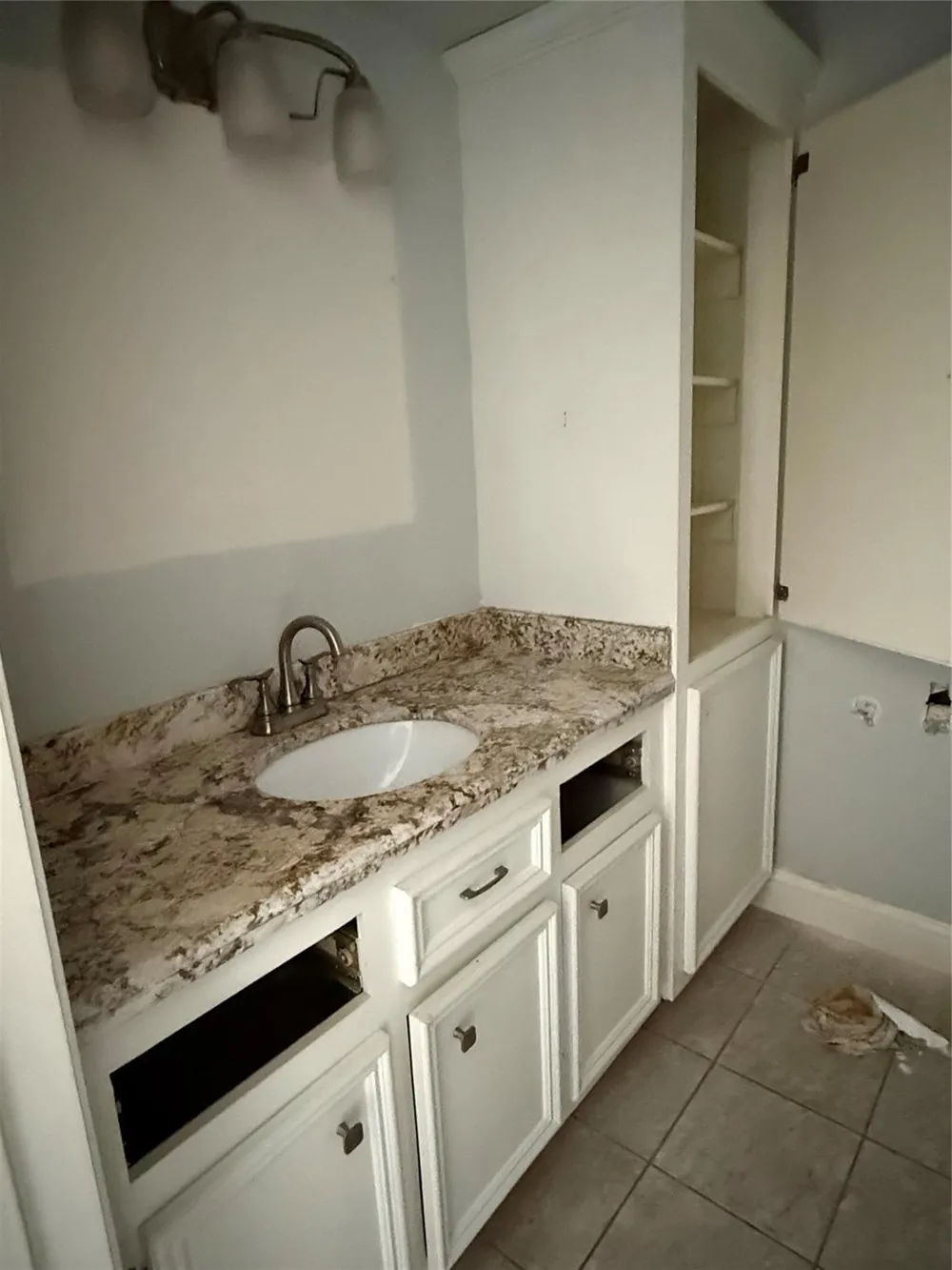 627 Baywood Street La Porte, TX 77571
