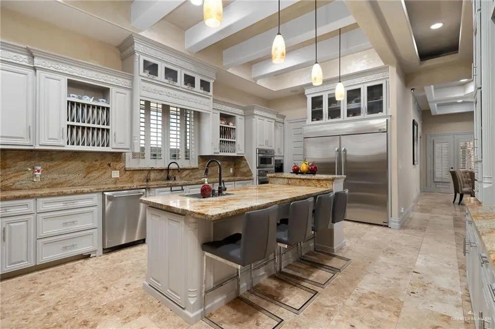 1205 Travis Street Mission, TX 78572