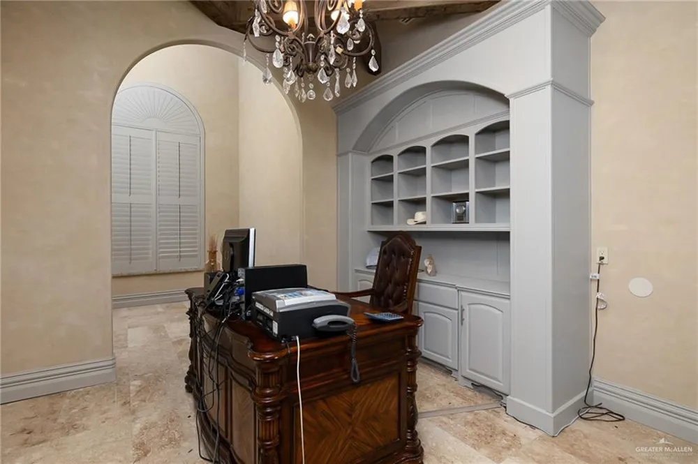1205 Travis Street Mission, TX 78572