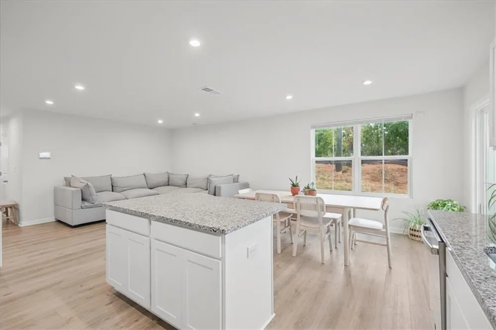 218 Deermont Drive Cartersville, GA 30120