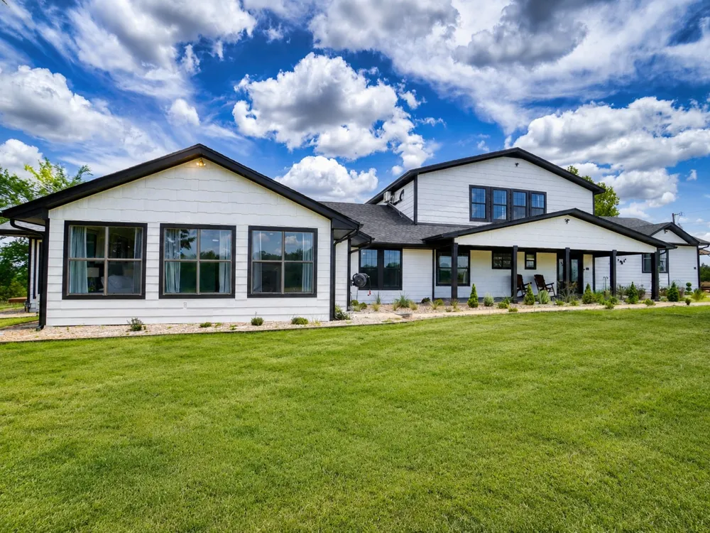 6484 NW Meers Porter Lawton, OK 73507