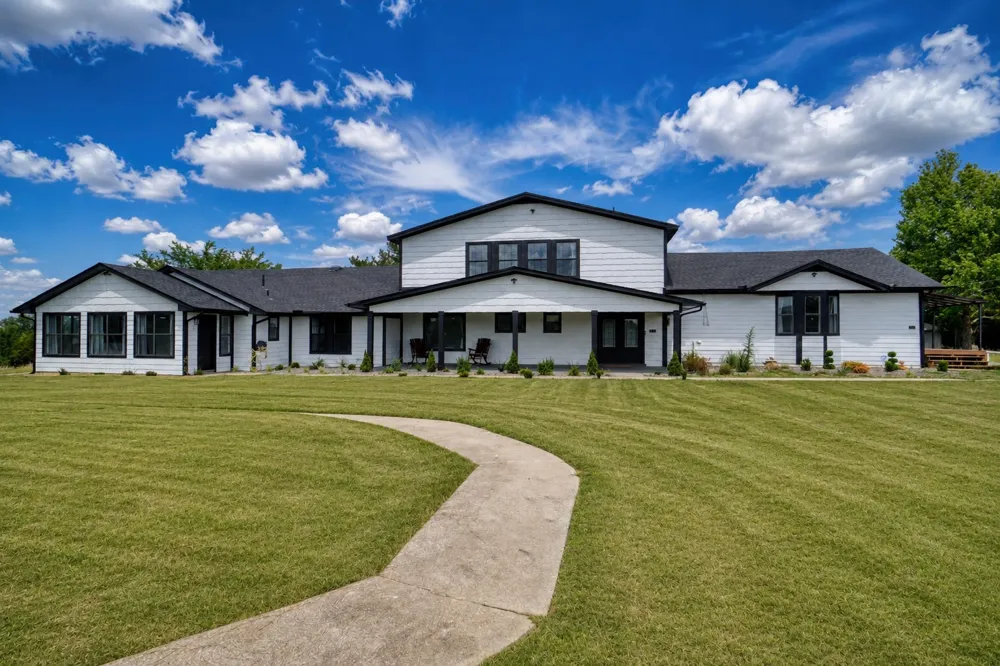 6484 NW Meers Porter Lawton, OK 73507