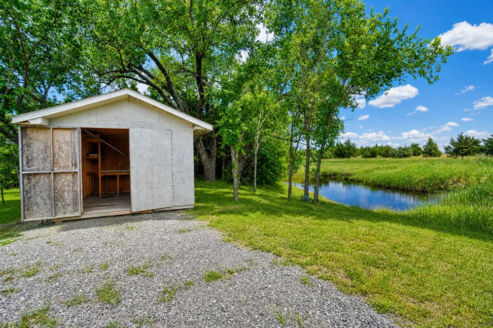 6484 NW Meers Porter Lawton, OK 73507