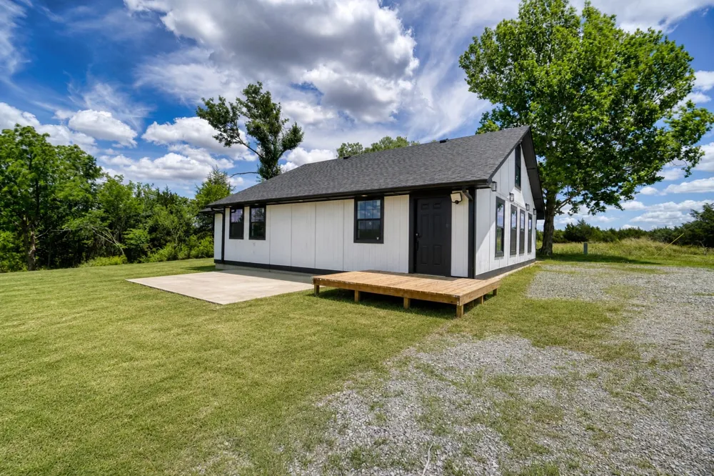 6484 NW Meers Porter Lawton, OK 73507